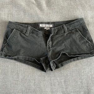 Size 2 Abercrombie & fitch grey stretchy shorts.